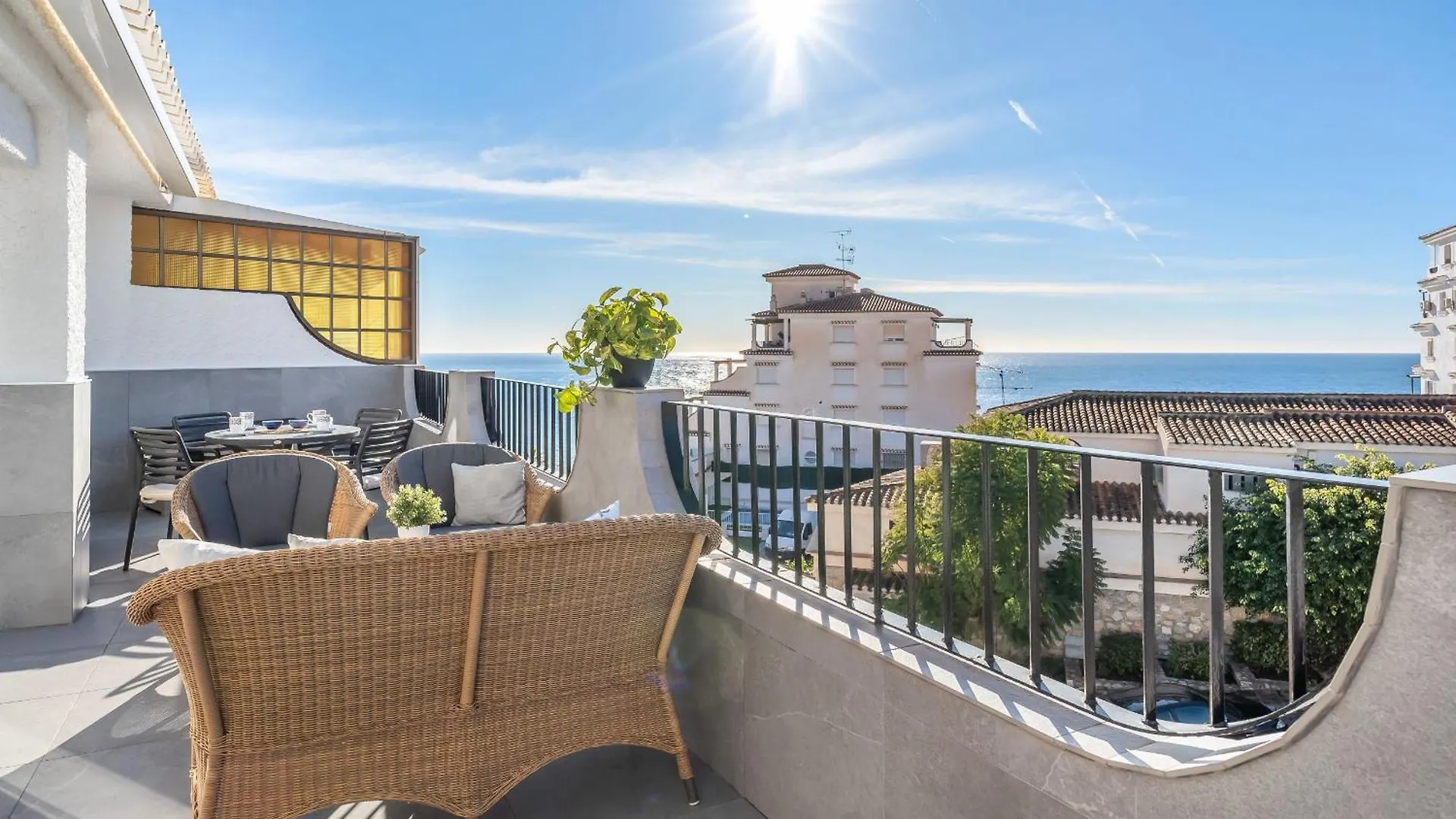 公寓 Luxury Stay With Rooftop Terrace 2 Min To Beach 阿尔姆尼卡